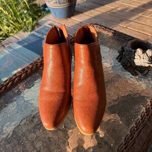 Maurices Faux Leather Booties Size 7